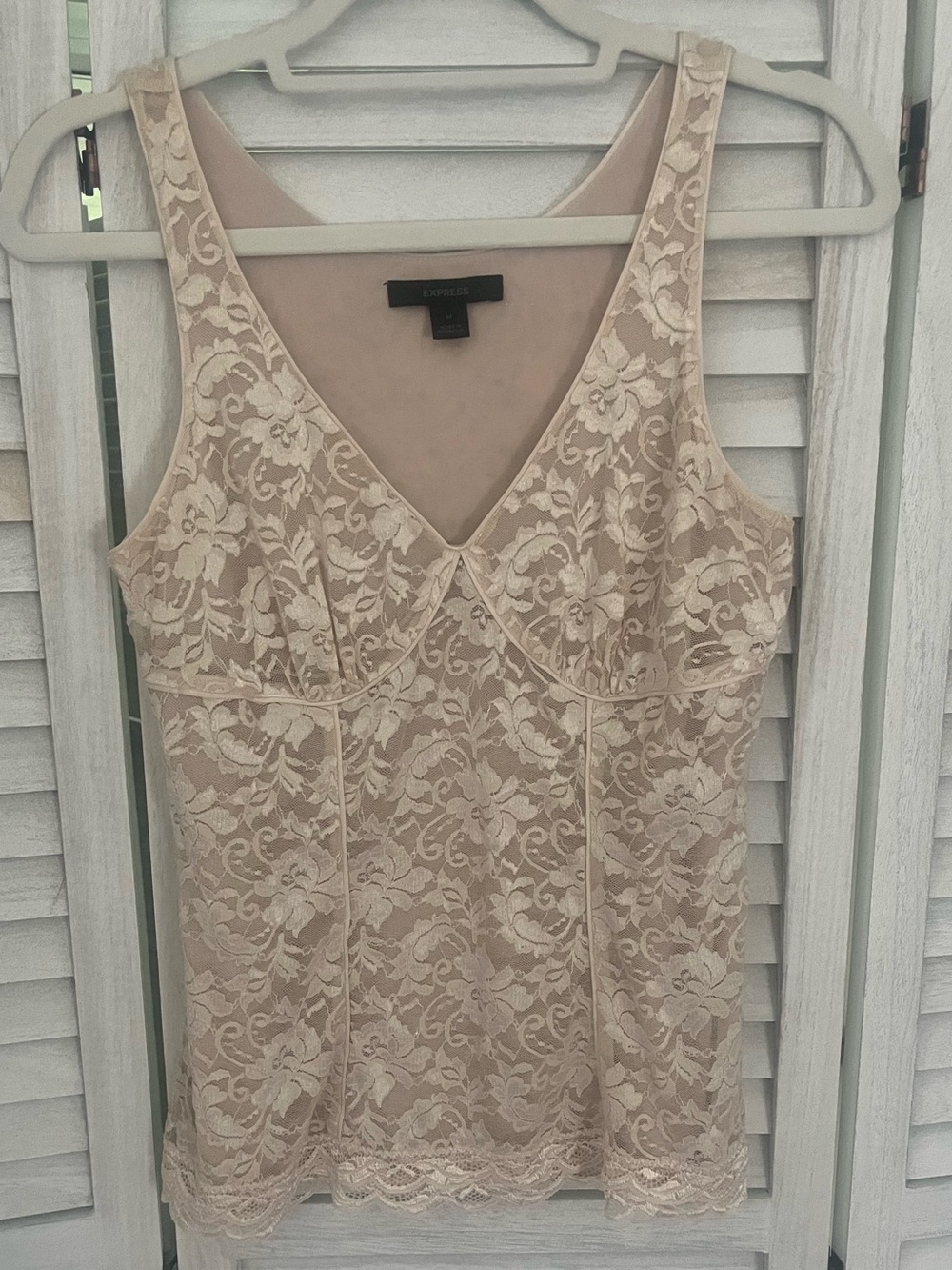 Vintage Y2K Express Floral Lace Cami Tank Top in Cream